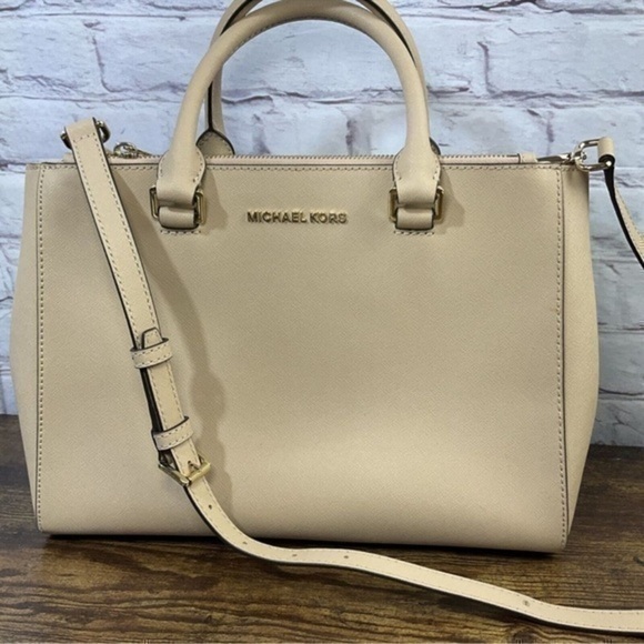 Michael Kors Handbags - Michael Kors Sutton Khaki Purse Shoulder bag satchel EUC